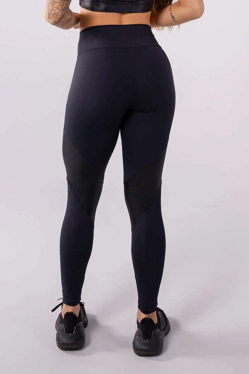 1,402 Black Cropped Leggings Stock Photos, High-Res Pictures, and Images -  Getty Images
